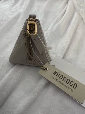 HOBO Go Pyramid Pouch - powder white NWT
